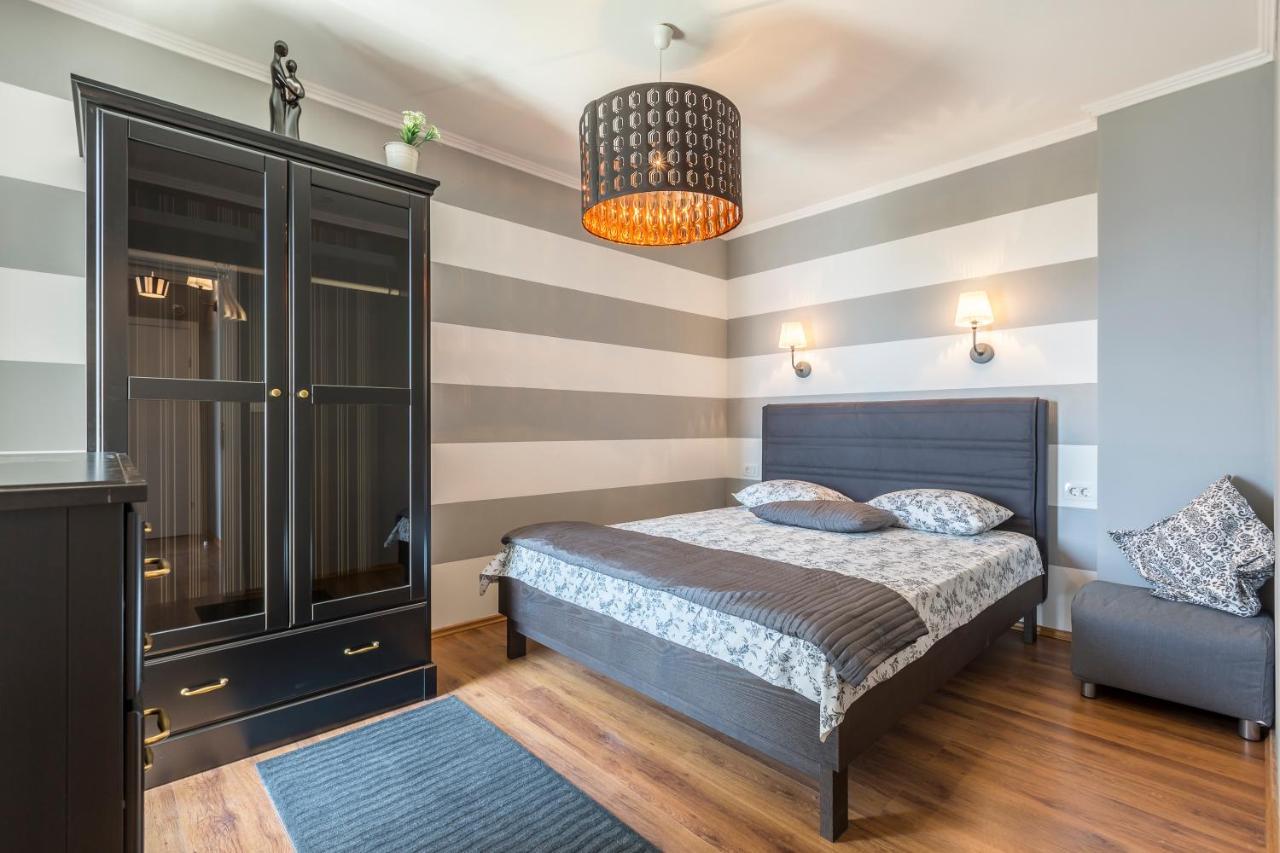 Apartments Villa 9 Подстрана Екстериор снимка